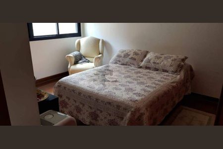 Apartamento à venda com 4 quartos, 330m² em Cambuí, Campinas