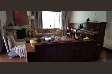 Apartamento à venda com 4 quartos, 330m² em Cambuí, Campinas