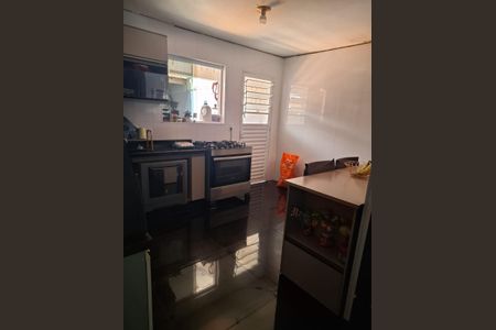 Cozinha de casa à venda com 3 quartos, 112m² em Jardim Santa Clara, Guarulhos