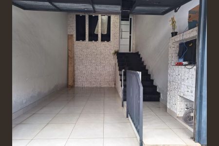 Casa à venda com 112m², 3 quartos e 1 vagaGaragem