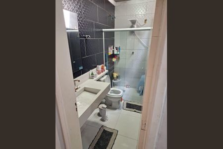 Banheiro de casa à venda com 3 quartos, 112m² em Jardim Santa Clara, Guarulhos