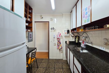 Apartamento à venda com 69m², 2 quartos e 1 vaga Apartamento à venda com 69m², 2 quartos e 1 vagaCozinha
