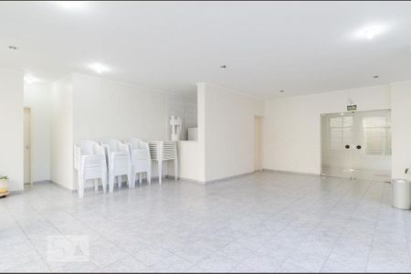 Apartamento à venda com 69m², 2 quartos e 1 vaga Apartamento à venda com 69m², 2 quartos e 1 vagaÁrea comum - Salão de festas