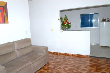 Sala de casa para alugar com 2 quartos, 250m² em Ribeiro de Abreu, Belo Horizonte