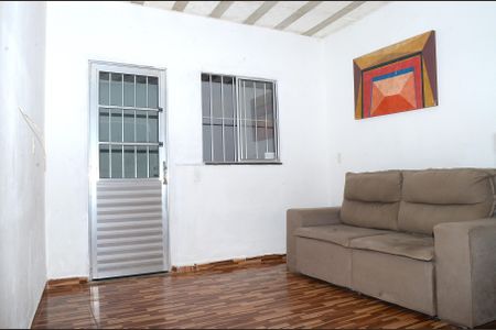 Sala de casa para alugar com 2 quartos, 250m² em Ribeiro de Abreu, Belo Horizonte