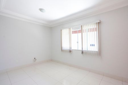 Sala de casa para alugar com 3 quartos, 176m² em Alto Umuarama, Uberlândia