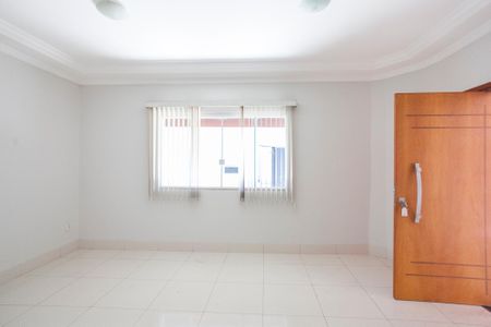 Sala de casa para alugar com 3 quartos, 176m² em Alto Umuarama, Uberlândia