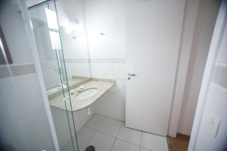 Casa à venda com 3 quartos, 215m² em Vila Tramontano, São Paulo