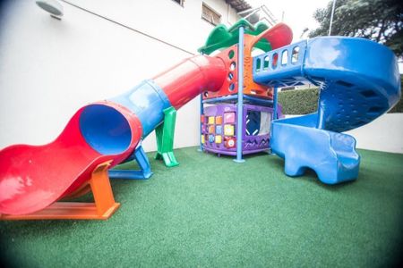 Casa à venda com 3 quartos, 215m² em Vila Tramontano, São Paulo