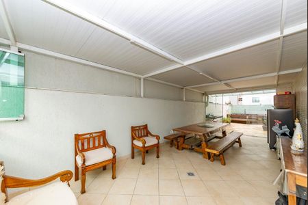 Apartamento à venda com 240m², 4 quartos e 4 vagasVaranda