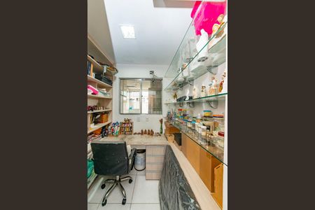 Apartamento à venda com 240m², 4 quartos e 4 vagasQuarto de Serviço