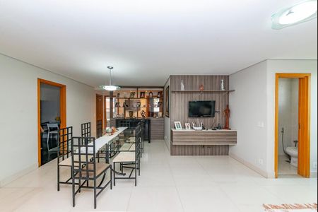 Sala de apartamento à venda com 4 quartos, 240m² em Prado, Belo Horizonte
