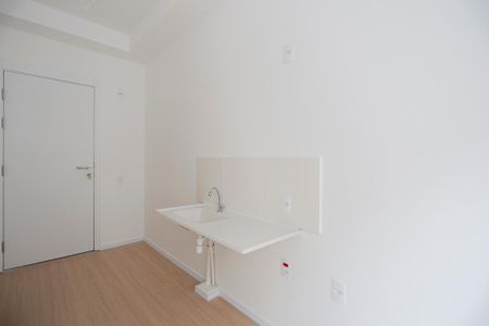 Cozinha de kitnet/studio para alugar com 1 quarto, 16m² em Casa Verde Alta, São Paulo