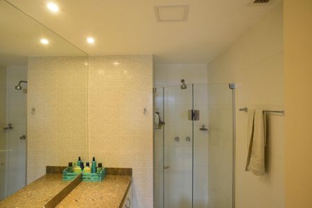 Apartamento à venda com 94m², 2 quartos e 1 vagaBanheiro da Suíte