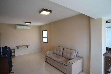 Apartamento à venda com 94m², 2 quartos e 1 vagaSala