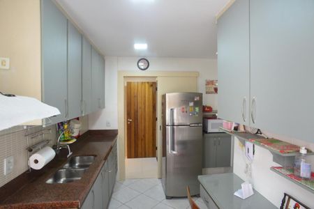 Apartamento à venda com 94m², 2 quartos e 1 vagaCozinha