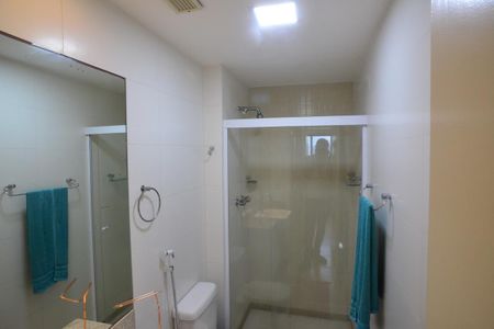 Apartamento à venda com 94m², 2 quartos e 1 vagaBanheiro Social