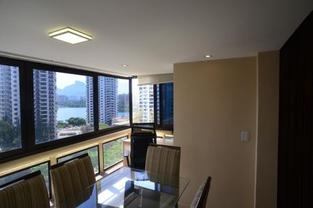 Apartamento à venda com 94m², 2 quartos e 1 vagaSala