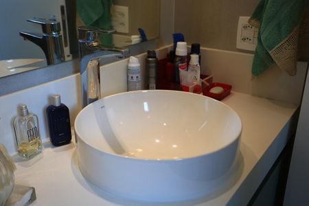 Apartamento à venda com 220m², 3 quartos e 4 vagasBanheiro da Suíte 1