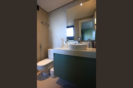 Apartamento à venda com 220m², 3 quartos e 4 vagasBanheiro da Suíte 1