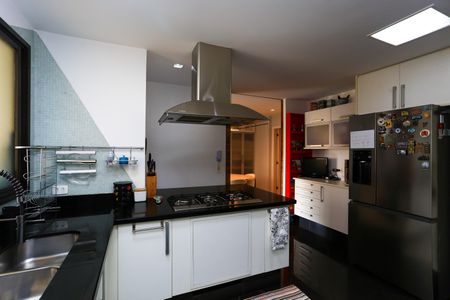 Apartamento à venda com 220m², 3 quartos e 4 vagasCozinha