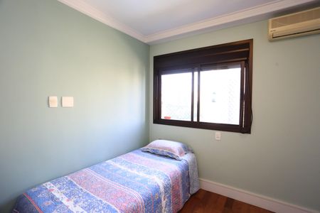 Apartamento à venda com 220m², 3 quartos e 4 vagasSuíte 1