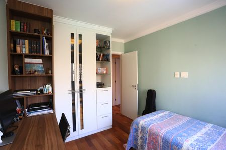 Apartamento à venda com 220m², 3 quartos e 4 vagasSuíte 1