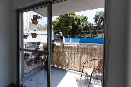 Apartamento para alugar com 124m², 3 quartos e 1 vagaVaranda