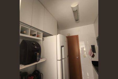 Cozinha de apartamento à venda com 2 quartos, 60m² em Buritis, Belo Horizonte