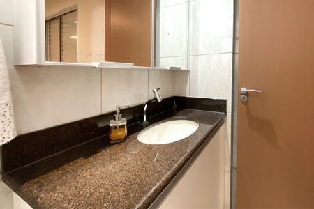 Apartamento à venda com 60m², 2 quartos e 2 vagasBanheiro da Suíte 1