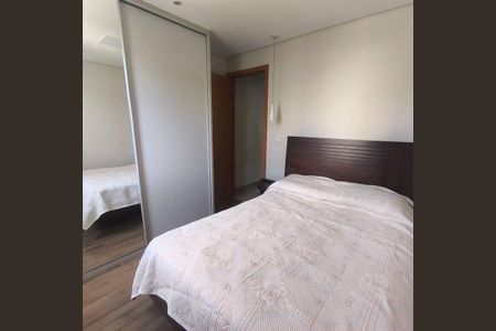 Apartamento à venda com 60m², 2 quartos e 2 vagas Apartamento à venda com 60m², 2 quartos e 2 vagasQuarto