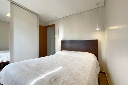 Apartamento à venda com 60m², 2 quartos e 2 vagasSuite 1