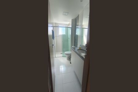 Apartamento à venda com 60m², 2 quartos e 2 vagas Apartamento à venda com 60m², 2 quartos e 2 vagasBanheiro