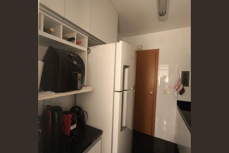 Apartamento à venda com 60m², 2 quartos e 2 vagas Apartamento à venda com 60m², 2 quartos e 2 vagasCozinha