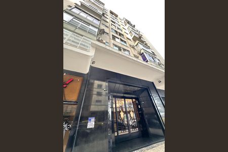 Apartamento à venda com 132m², 3 quartos e sem vaga Apartamento à venda com 132m², 3 quartos e sem vagaFachada