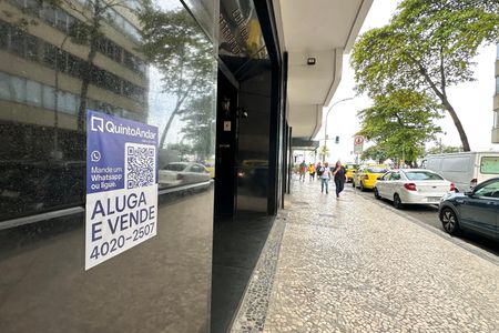 Apartamento à venda com 132m², 3 quartos e sem vaga Apartamento à venda com 132m², 3 quartos e sem vagaPlaca