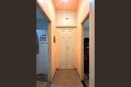 Apartamento à venda com 132m², 3 quartos e sem vaga Apartamento à venda com 132m², 3 quartos e sem vagaCorredor