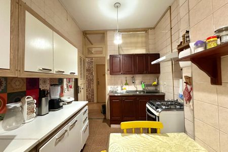 Apartamento à venda com 132m², 3 quartos e sem vaga Apartamento à venda com 132m², 3 quartos e sem vagaCozinha