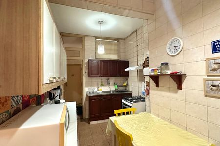 Apartamento à venda com 132m², 3 quartos e sem vaga Apartamento à venda com 132m², 3 quartos e sem vagaCozinha