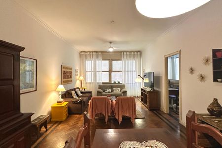 Apartamento à venda com 132m², 3 quartos e sem vaga Apartamento à venda com 132m², 3 quartos e sem vagaSala