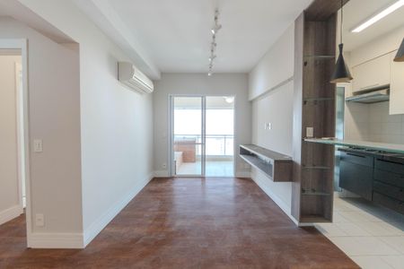Sala de apartamento à venda com 2 quartos, 69m² em Bela Vista, São Paulo
