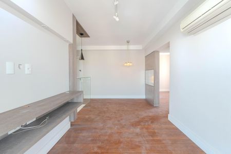 Sala de apartamento à venda com 2 quartos, 69m² em Bela Vista, São Paulo
