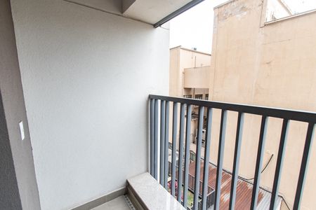 Varanda de kitnet/studio para alugar com 1 quarto, 19m² em Liberdade, São Paulo
