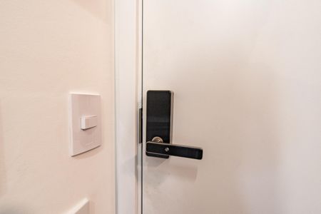 Studio para alugar com 19m², 1 quarto e 1 vaga Studio para alugar com 19m², 1 quarto e 1 vagaFechadura eletrônica