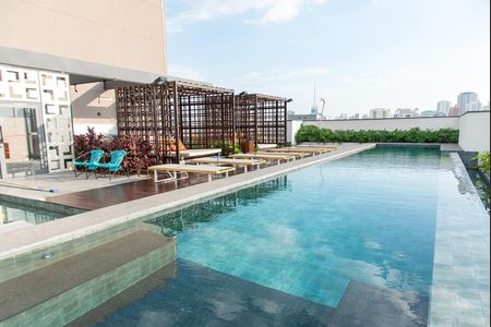 Studio para alugar com 19m², 1 quarto e 1 vaga Studio para alugar com 19m², 1 quarto e 1 vagaÁrea comum - Piscina
