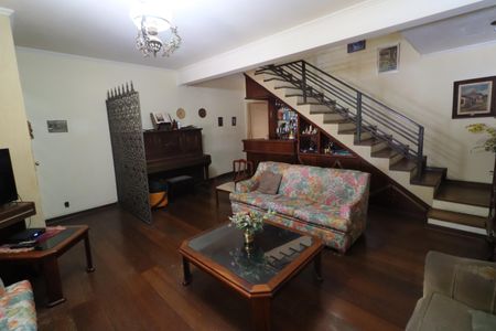 Sala de casa à venda com 3 quartos, 220m² em Vila Yara, Osasco