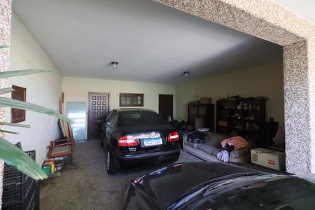 Casa à venda com 220m², 3 quartos e 3 vagasGaragem
