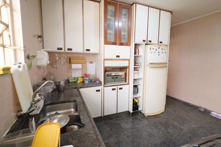 Casa à venda com 220m², 3 quartos e 3 vagasCozinha