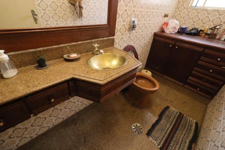 Casa à venda com 220m², 3 quartos e 3 vagasLavabo