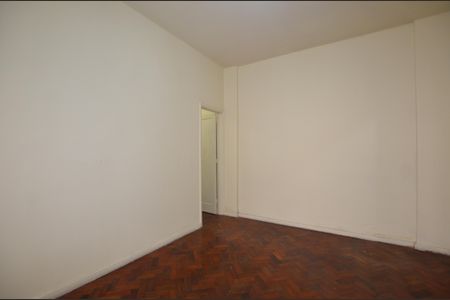 Apartamento para alugar com 70m², 2 quartos e 1 vagaSala